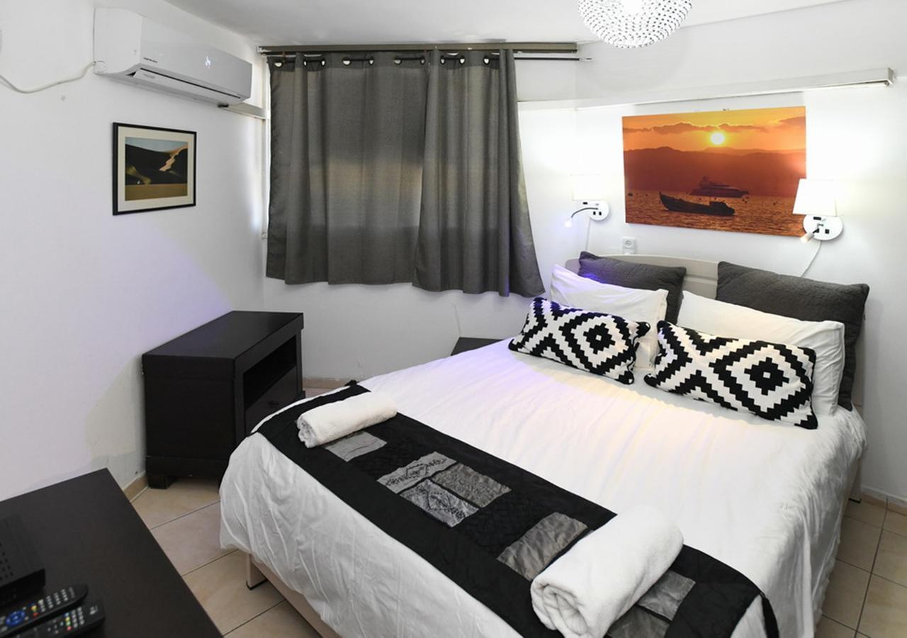 Avi'S Suites Eilat Exterior foto